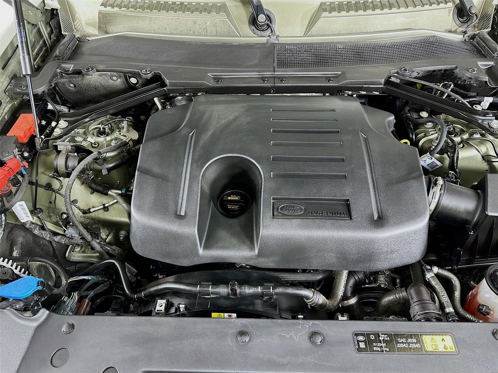 Used 2021 Land Rover Defender 90 First Edition image 13