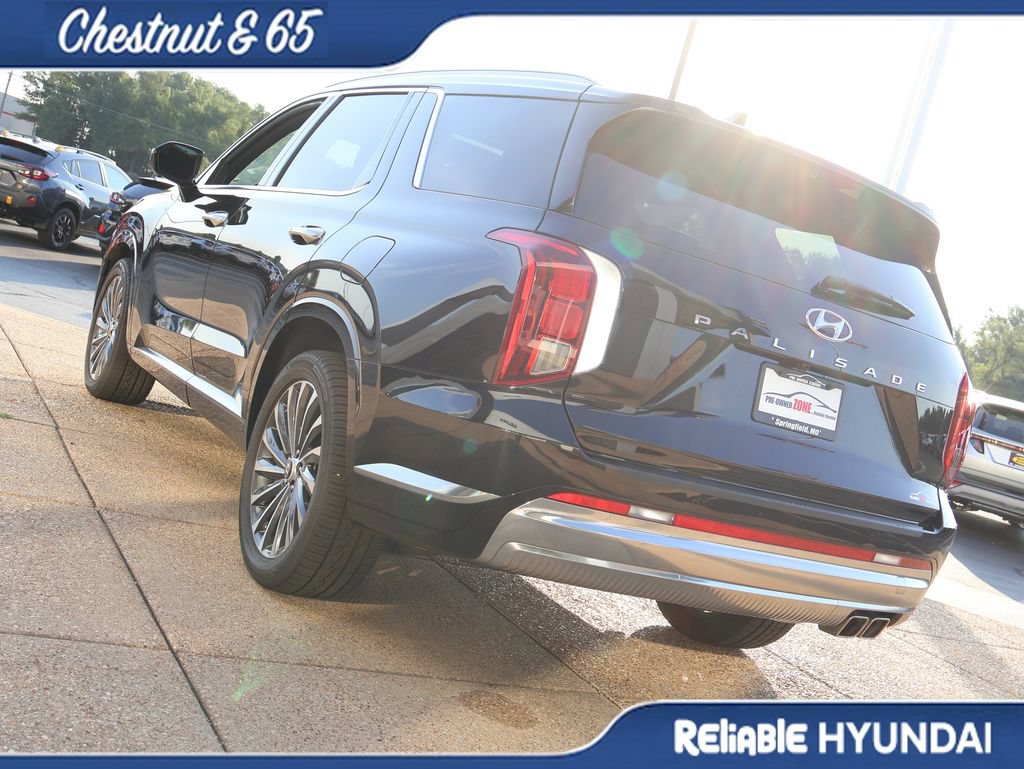 Used 2024 Hyundai Palisade Calligraphy FWD image 4