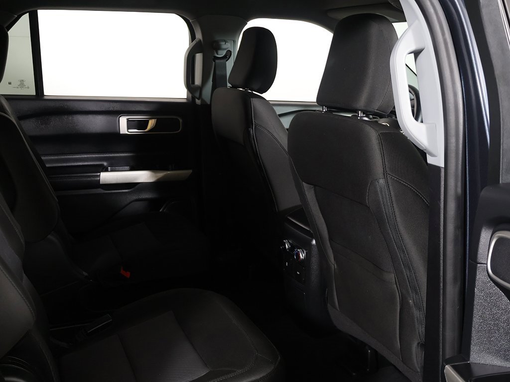 Used 2022 Ford Explorer XLT image 27