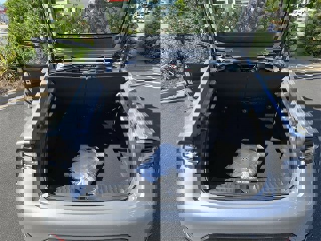 New 2025 Toyota Prius Plug-In Hybrid image 33