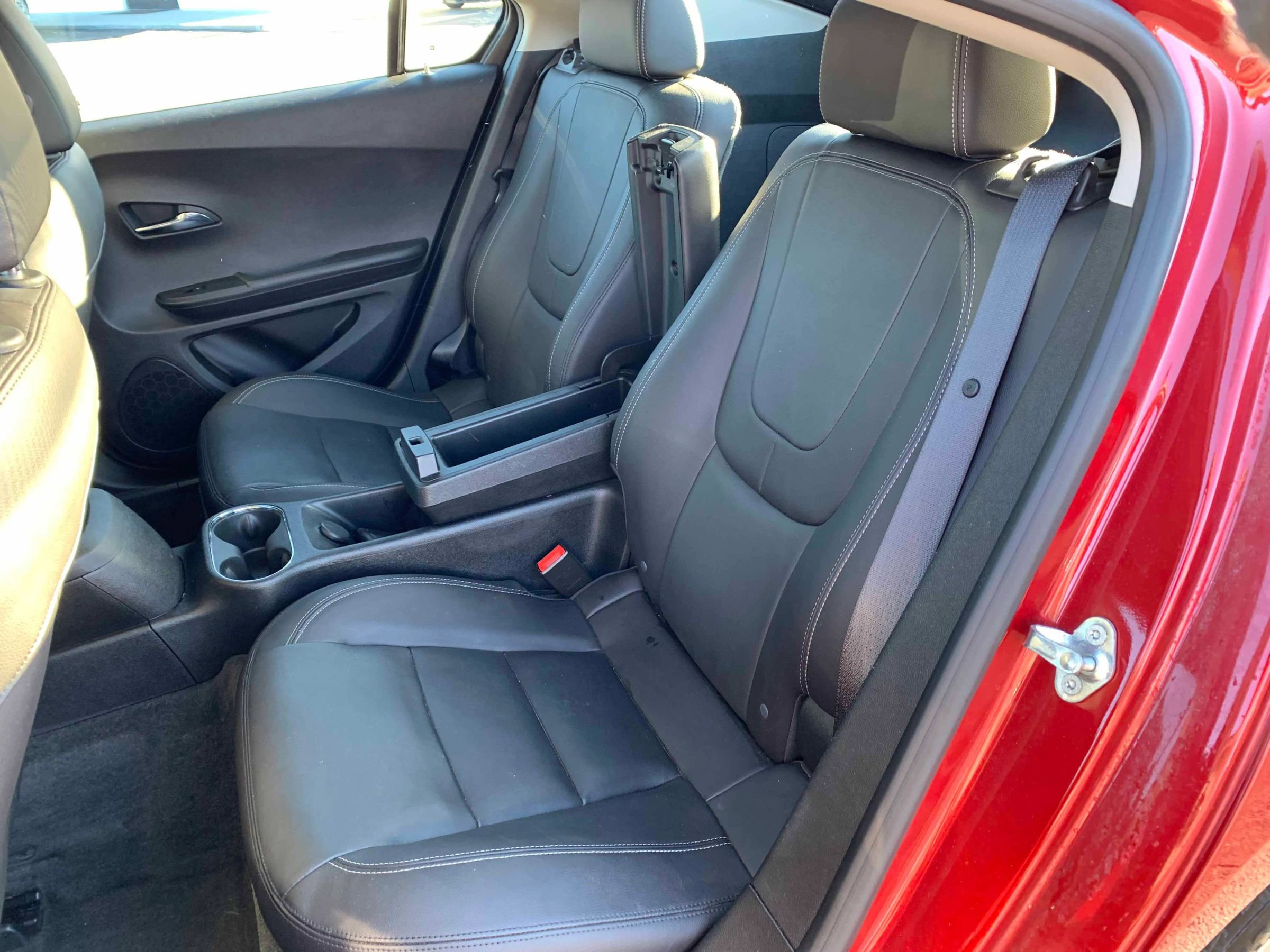 Used 2014 Chevrolet Volt Premium w/ Premium Trim Package image 3