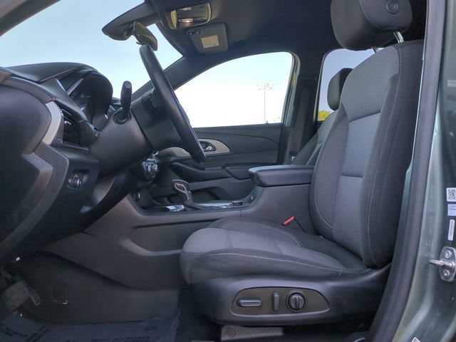 Used 2023 Chevrolet Traverse LT FWD image 21