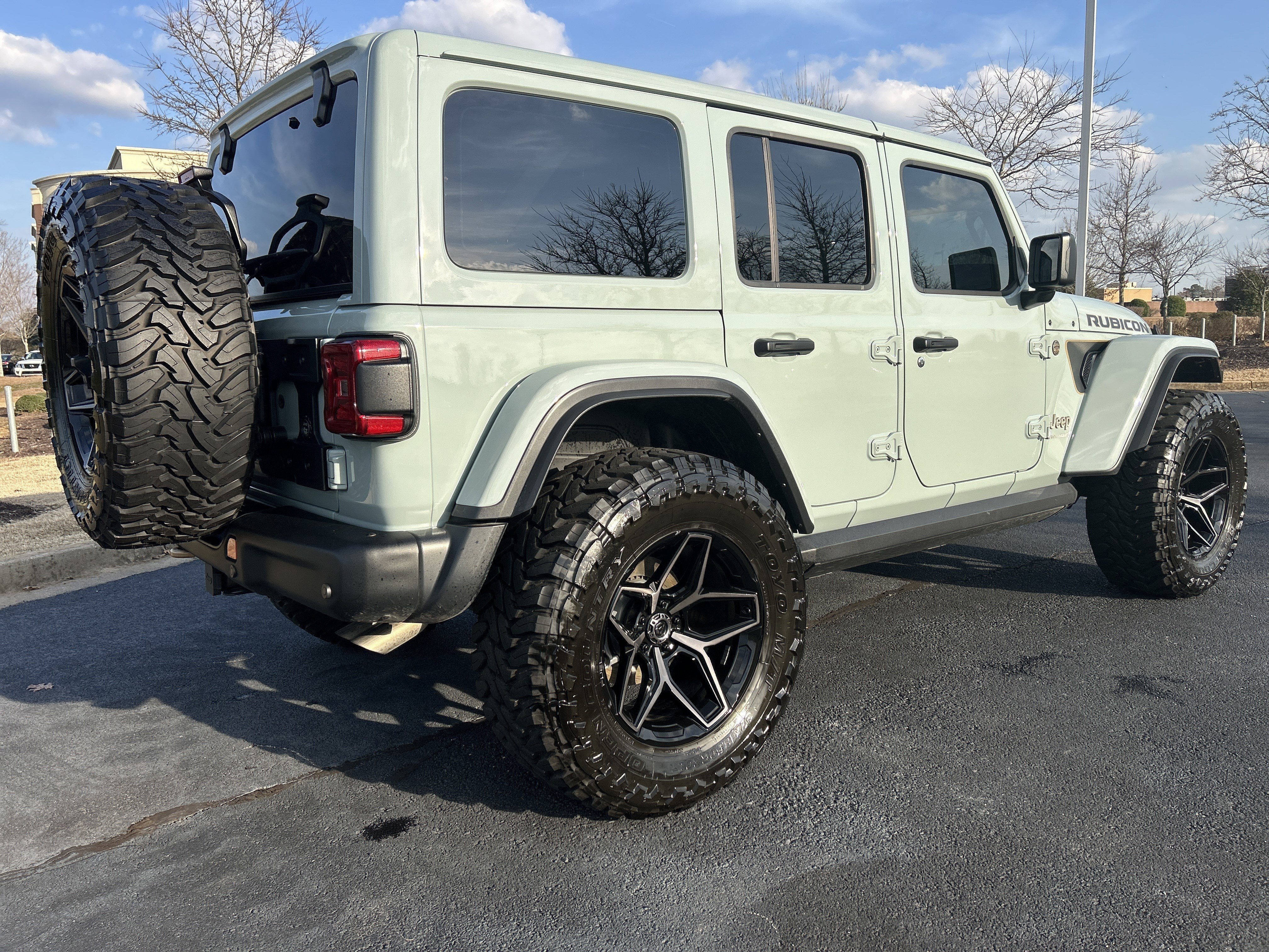 Used 2024 Jeep Wrangler Unlimited Rubicon 392 image 9