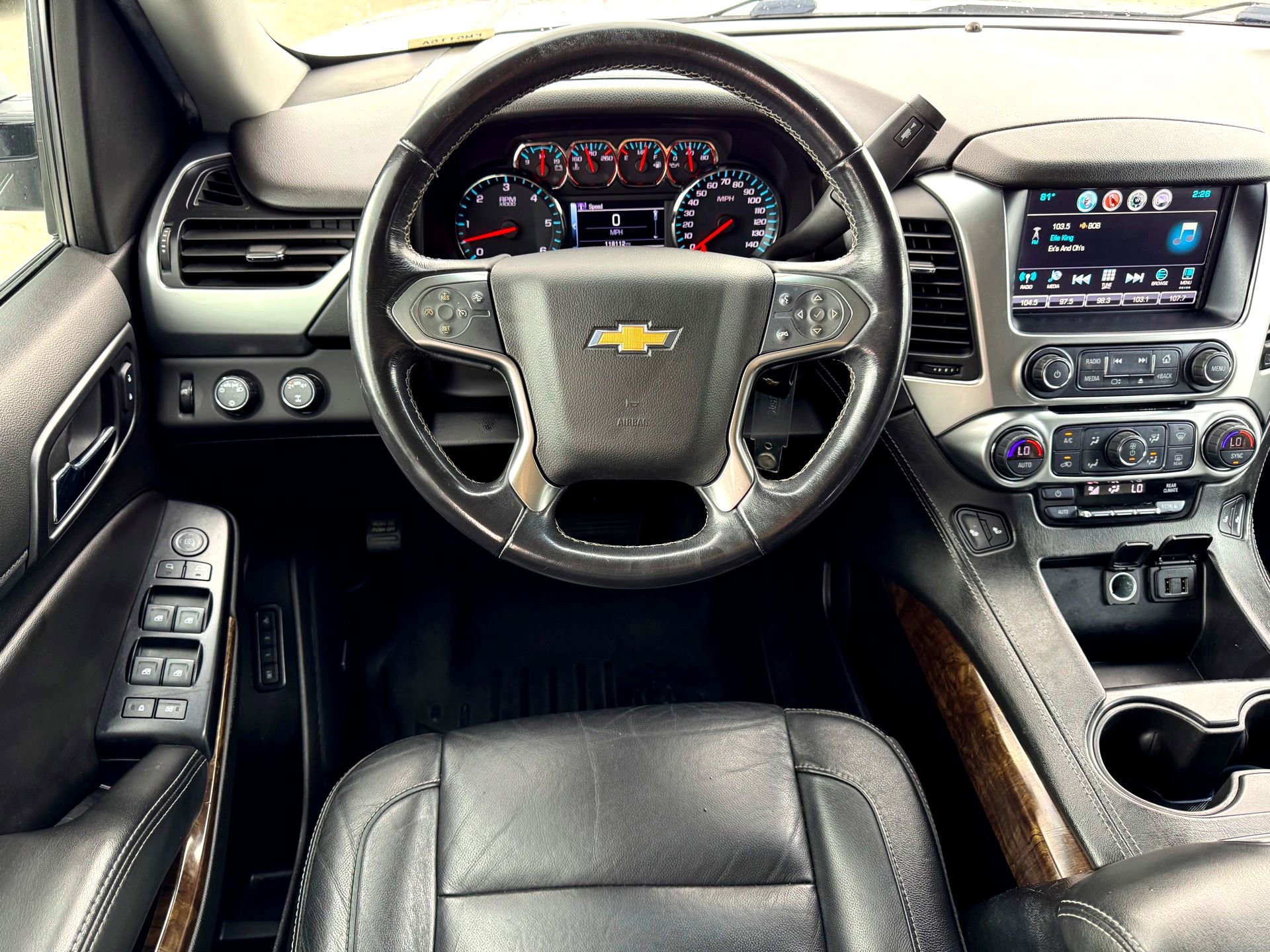 Used 2018 Chevrolet Suburban LT image 25