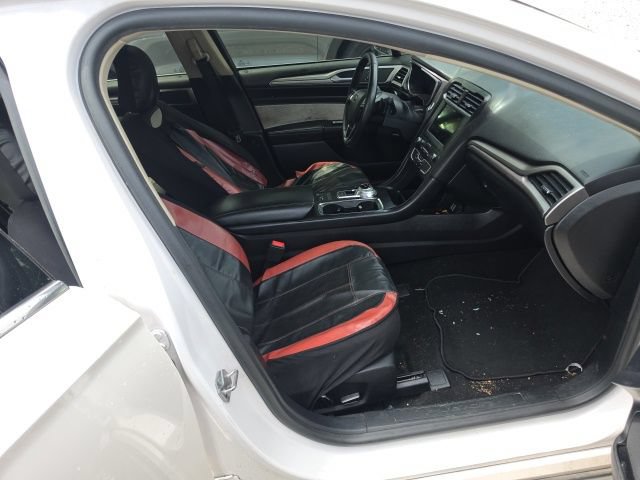 Used 2019 Ford Fusion SE w/ Equipment Group 151A FWD image 14