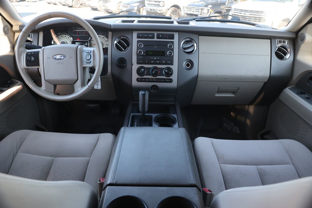 Used 2011 Ford Expedition XLT w/ HD Trailer Tow Pkg RWD image 27