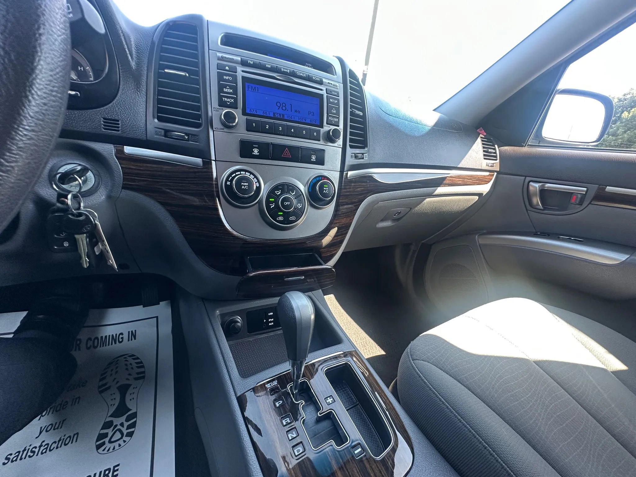 Used 2011 Hyundai Santa Fe GLS image 27