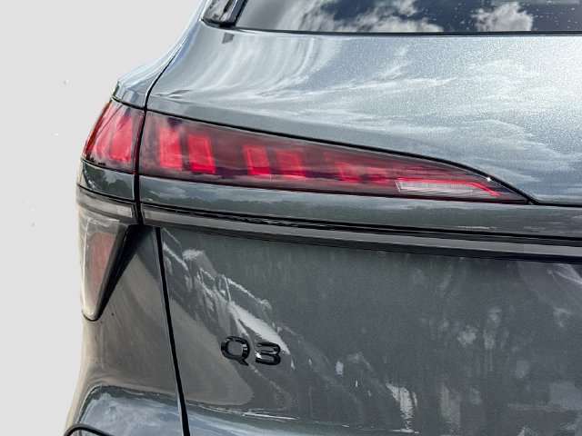 New 2026 Audi Q3 quattro 2.0T AWD/4WD image 10