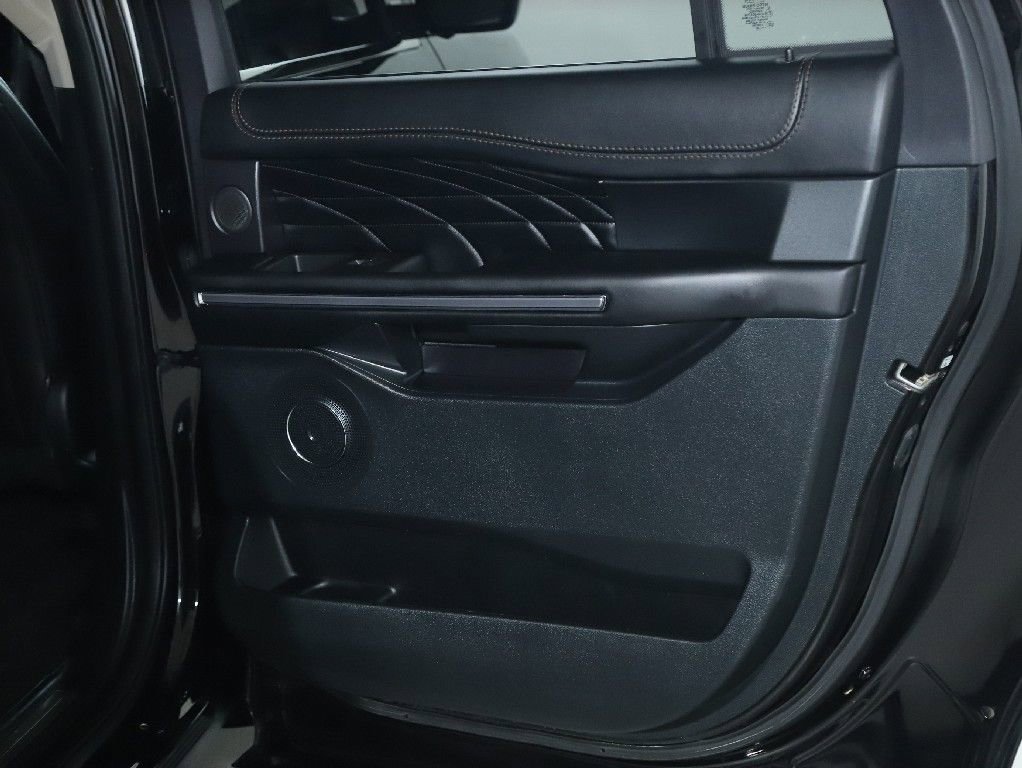 Used 2020 Ford Expedition Max Platinum image 34
