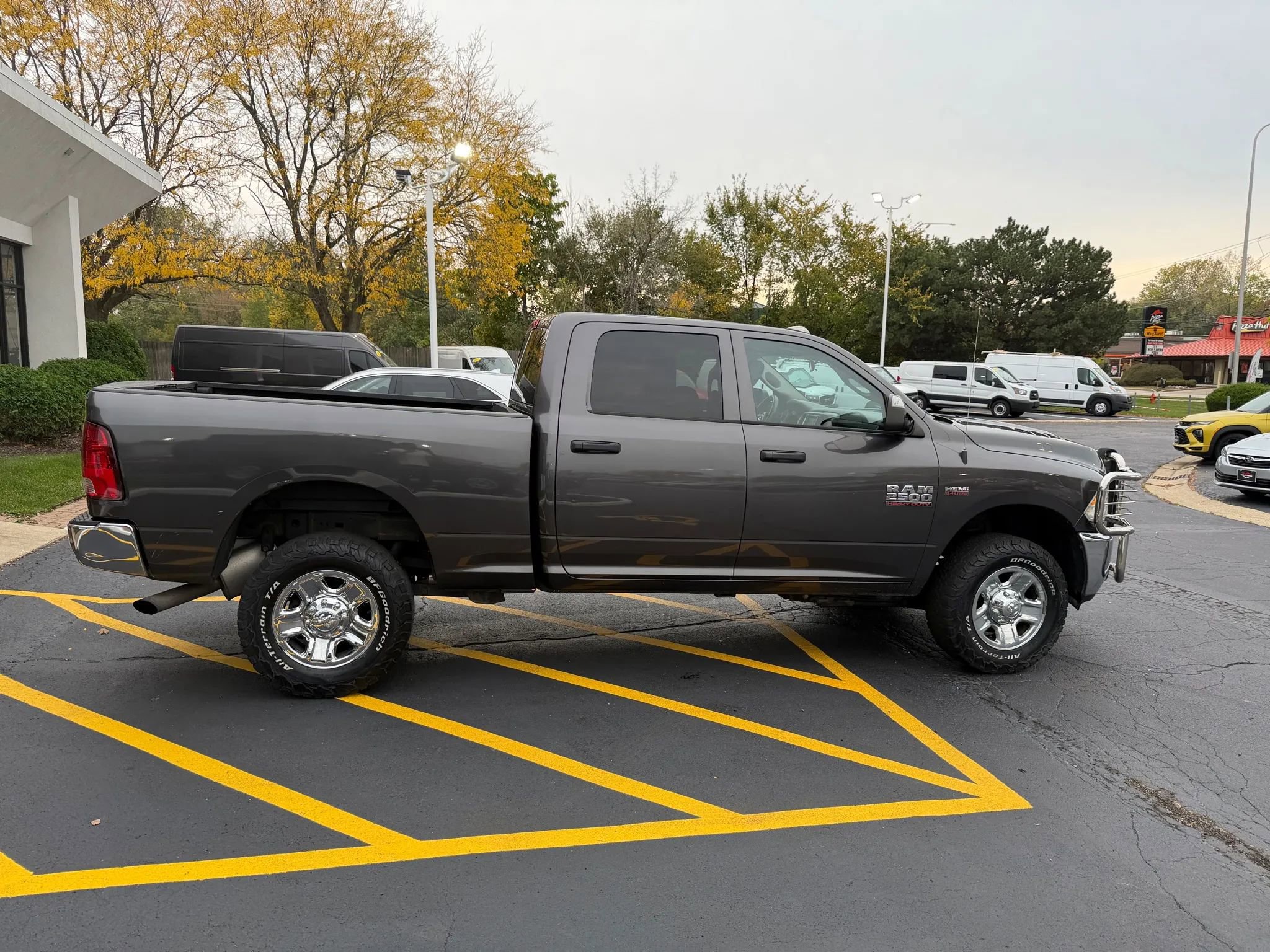 Used 2018 RAM 2500 Tradesman w/ Chrome Appearance Group image 10