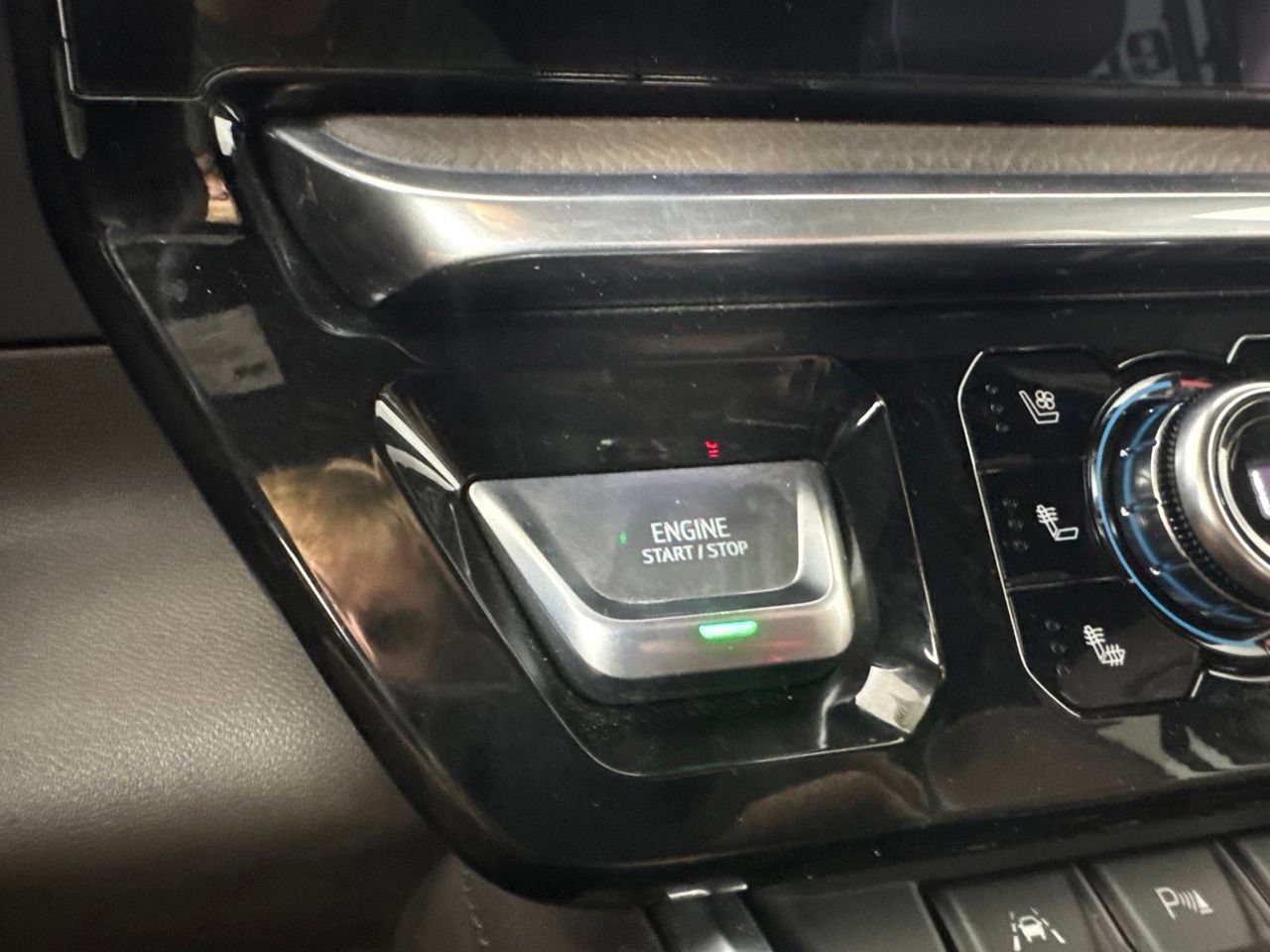 Used 2023 GMC Sierra 1500 Denali w/ Denali Reserve Package AWD/4WD image 23