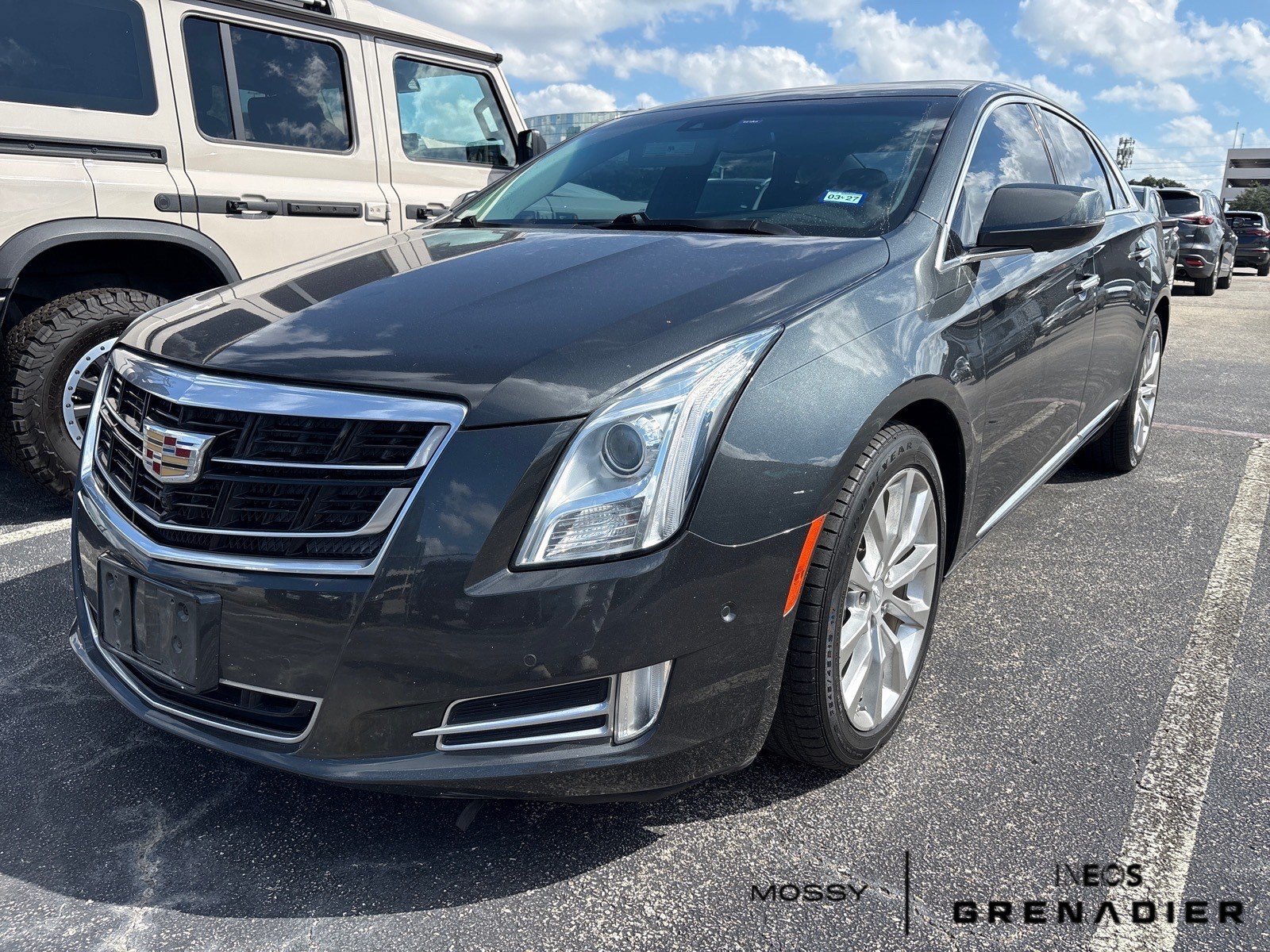 Used 2017 Cadillac XTS Luxury w/ Driver Awareness Package FWD image 2