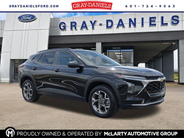 Used 2025 Chevrolet Trax LT
