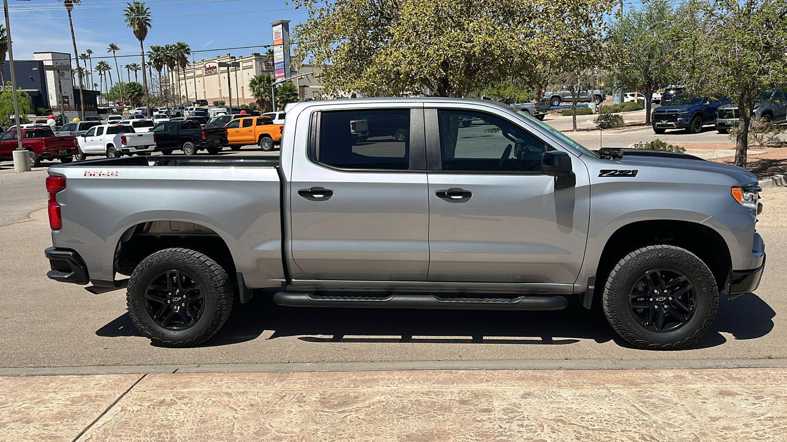 Used 2024 Chevrolet Silverado 1500 LT Trail Boss w/ LPO, Dark Essentials Package image 9
