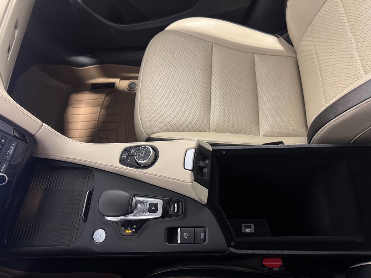 Used 2019 INFINITI QX50 Essential w/ Premium Heat Package image 44