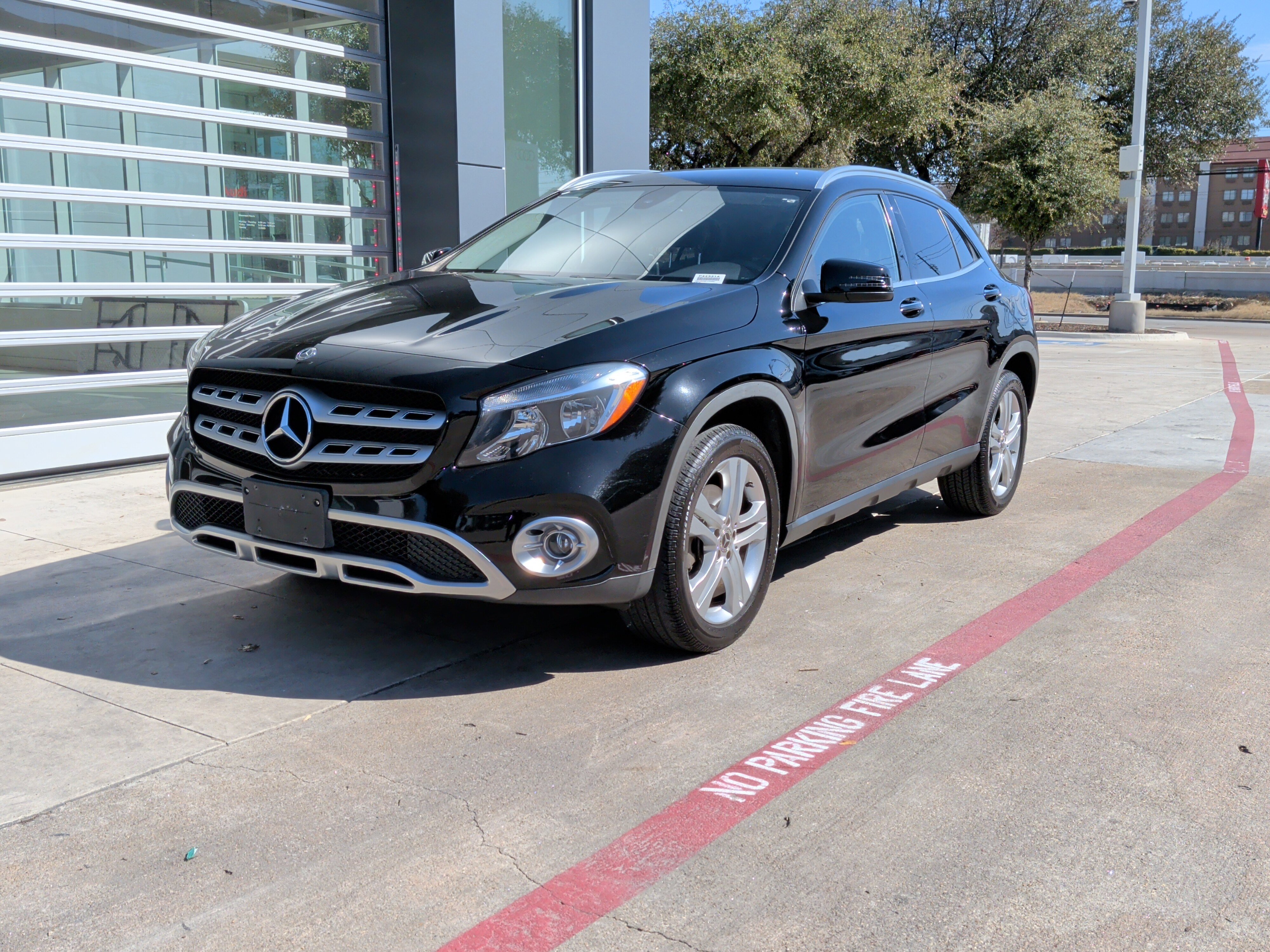 Used 2018 Mercedes-Benz GLA 250 4MATIC image 5