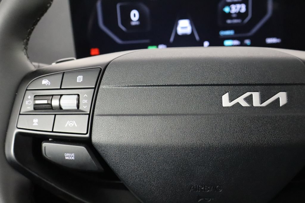 Used 2025 Kia EV6 Light w/ Light LR Technology Package RWD image 8