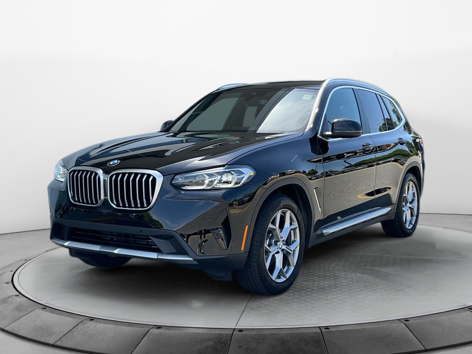 Used 2024 BMW X3 xDrive30i w/ Premium Package AWD/4WD image 3