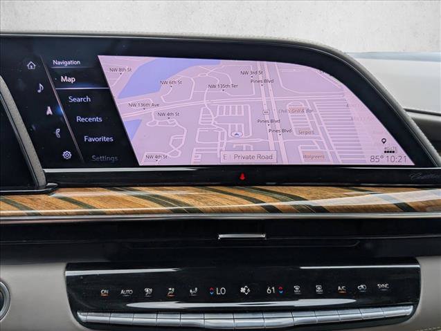 Used 2023 Cadillac Escalade Sport Platinum w/ LPO, ONYX Package AWD/4WD image 18