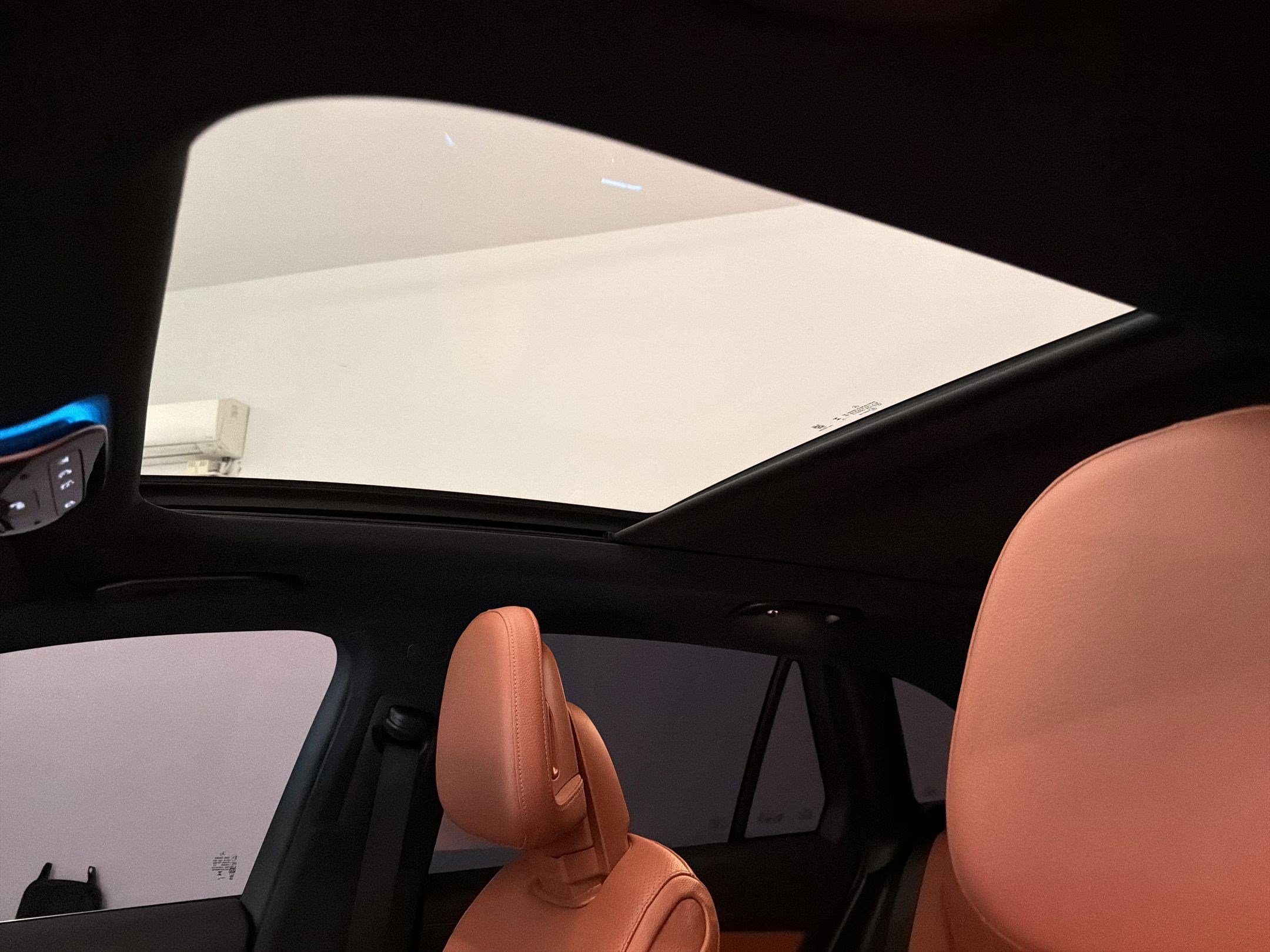 Used 2024 Mercedes-Benz GLC 300 image 14