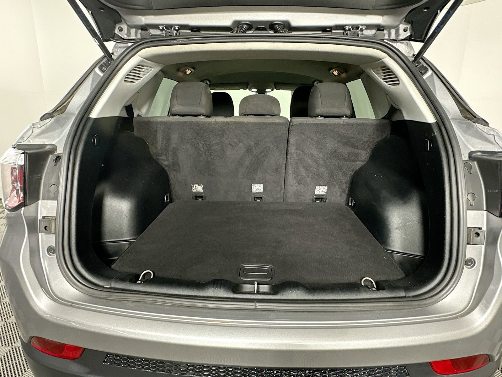 Used 2017 Jeep Compass Sport w/ Cold Weather Group image 25