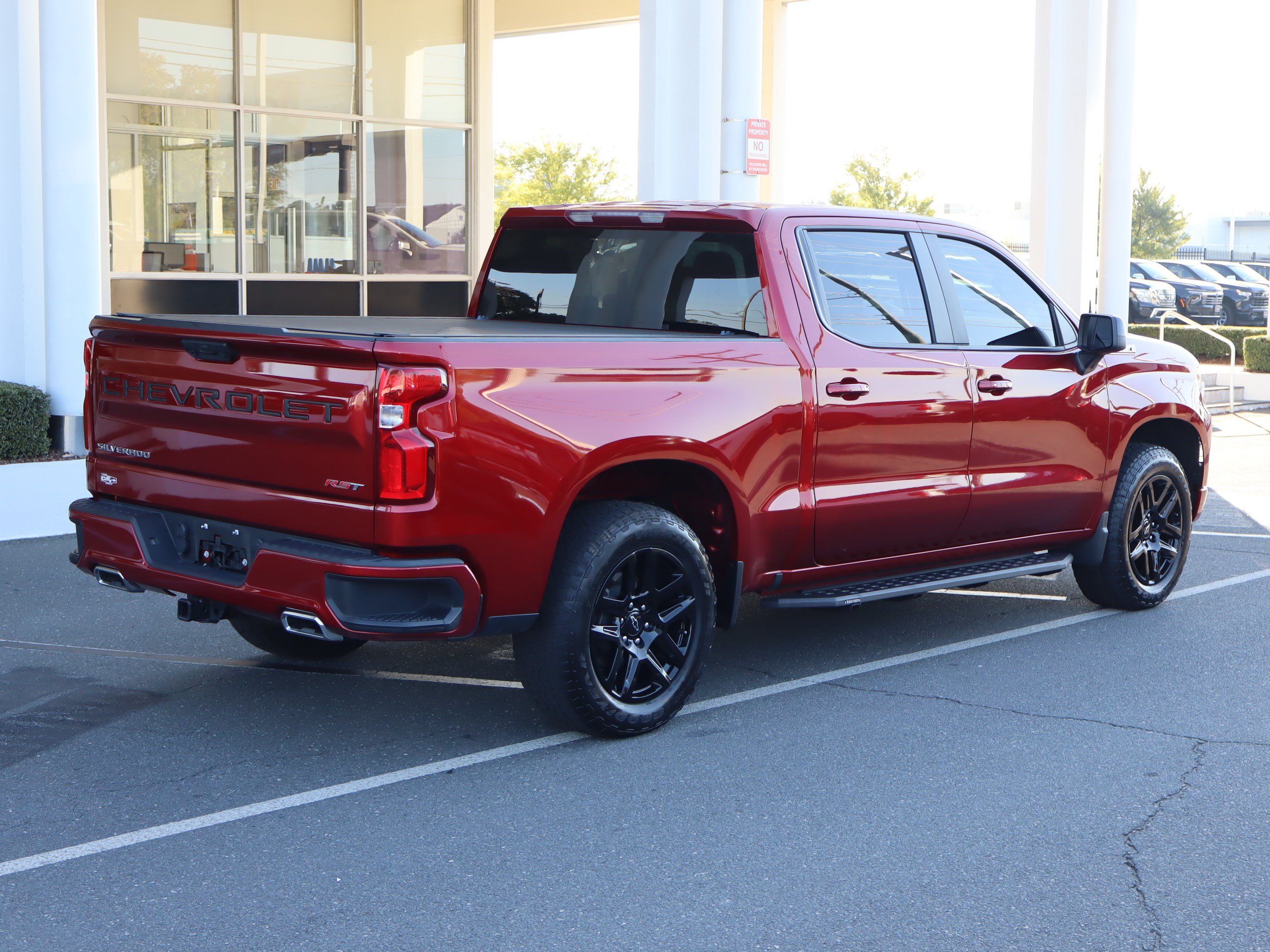 Used 2023 Chevrolet Silverado 1500 RST w/ Z71 Off-Road Package AWD/4WD image 10