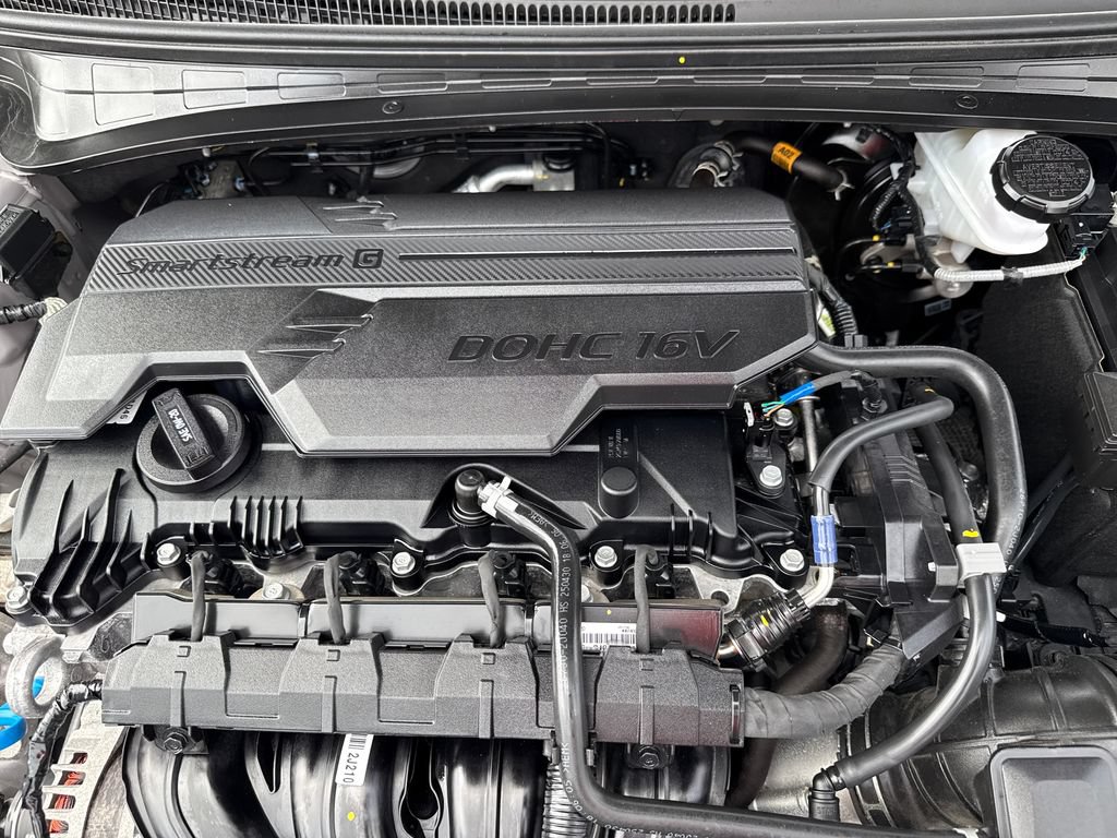 Certified 2025 Hyundai Elantra Sport FWD image 37