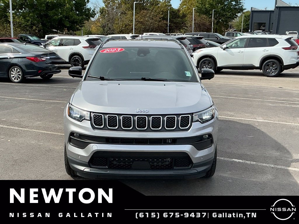 Used 2023 Jeep Compass Latitude w/ Convenience Group AWD/4WD image 26