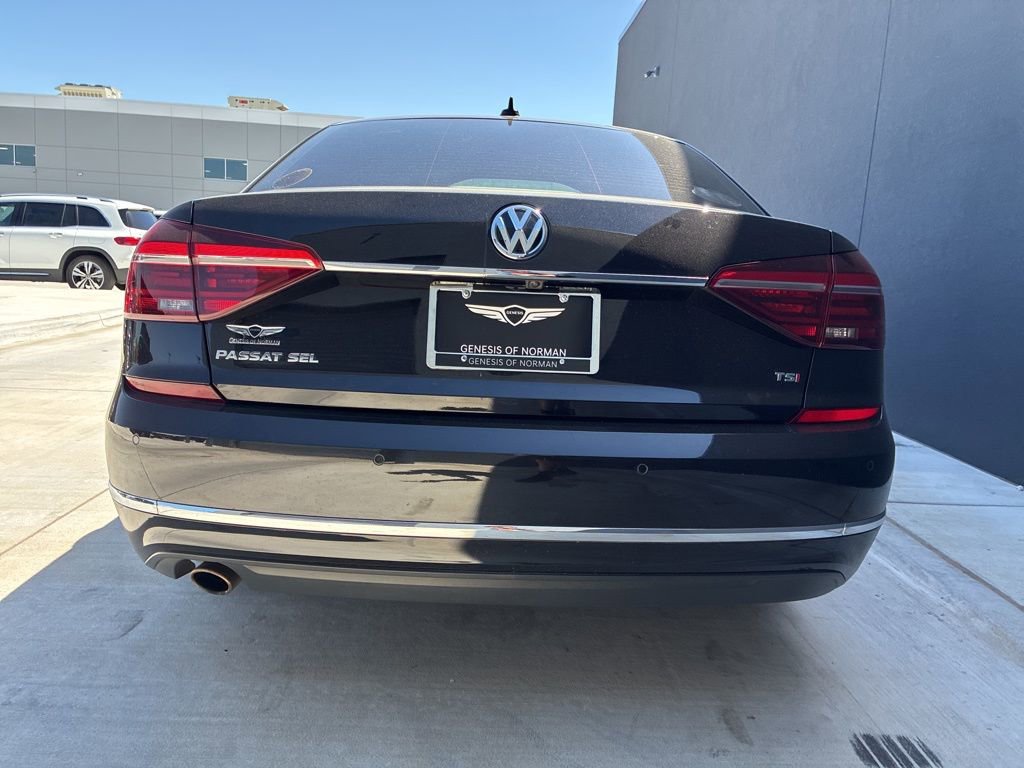 Used 2017 Volkswagen Passat 1.8T SEL Premium FWD image 5