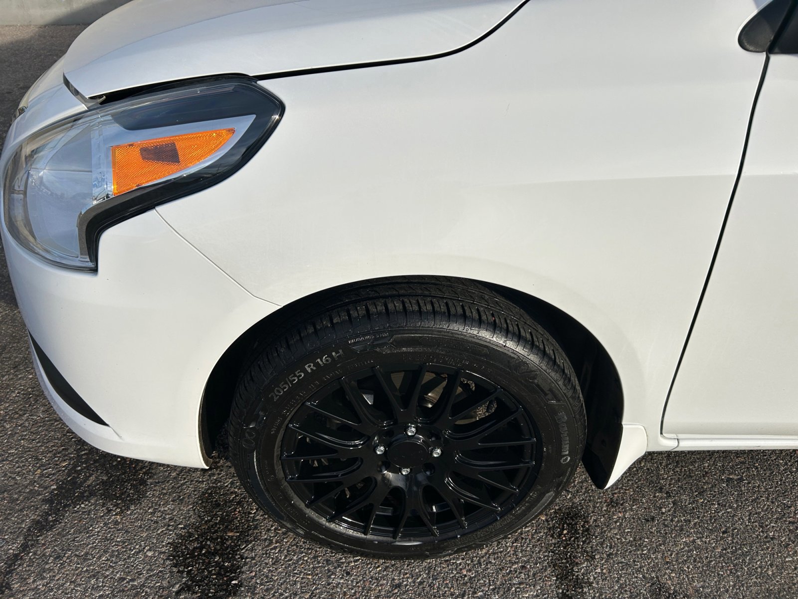 Used 2017 Nissan Versa S image 11