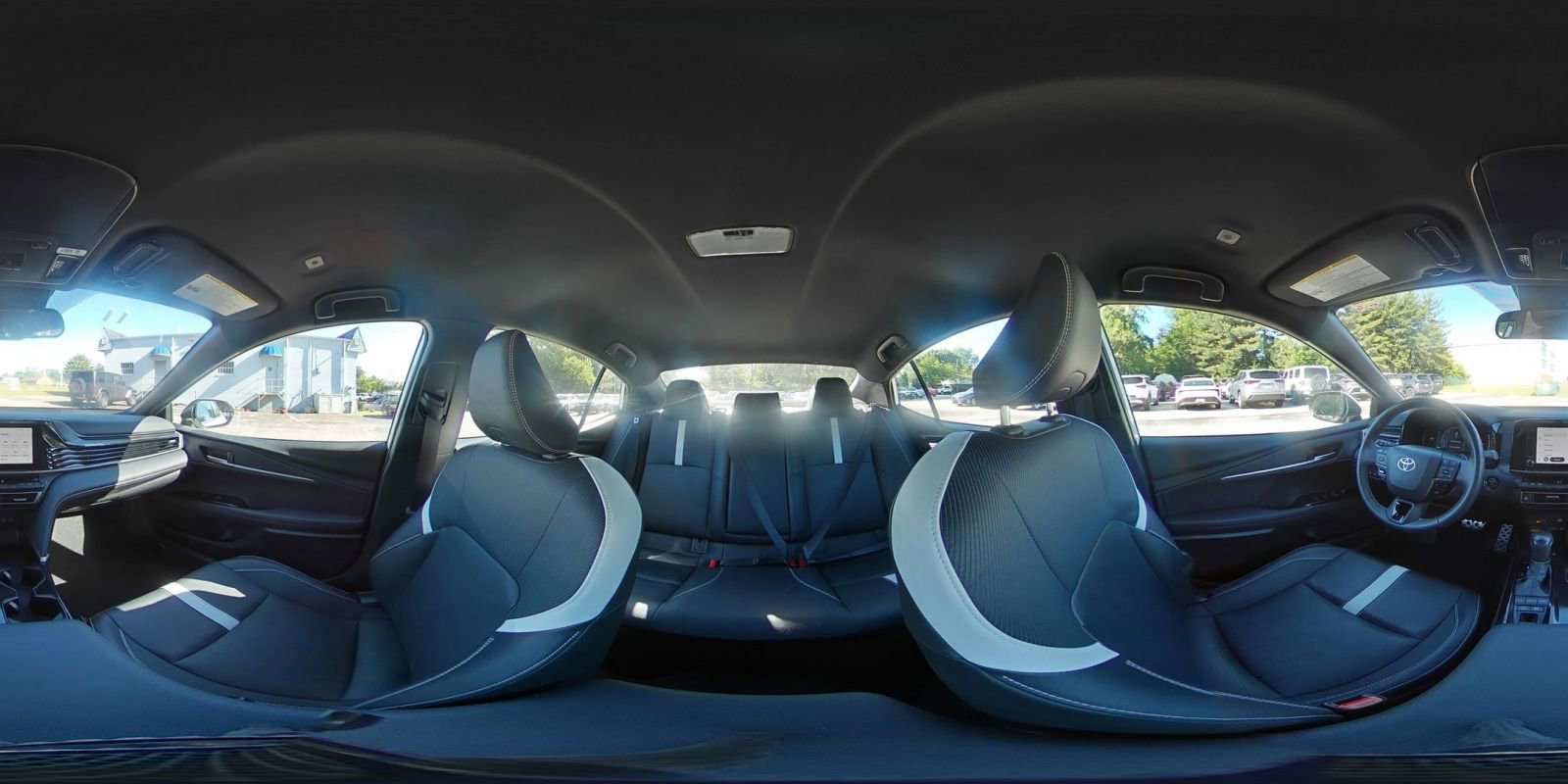 Used 2025 Toyota Camry SE FWD image 41