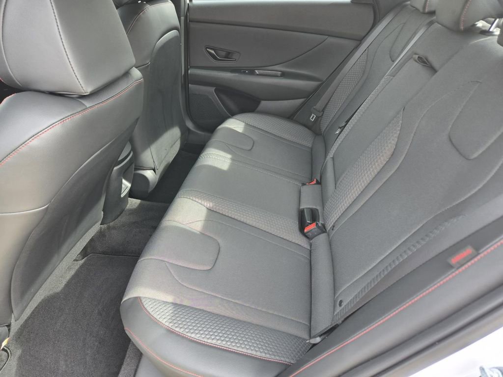 Certified 2025 Hyundai Elantra N Line image 18
