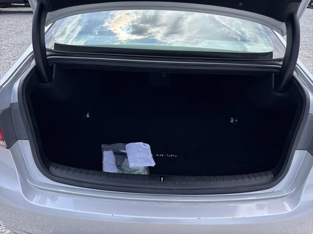 Used 2015 Hyundai Genesis 3.8 RWD image 7