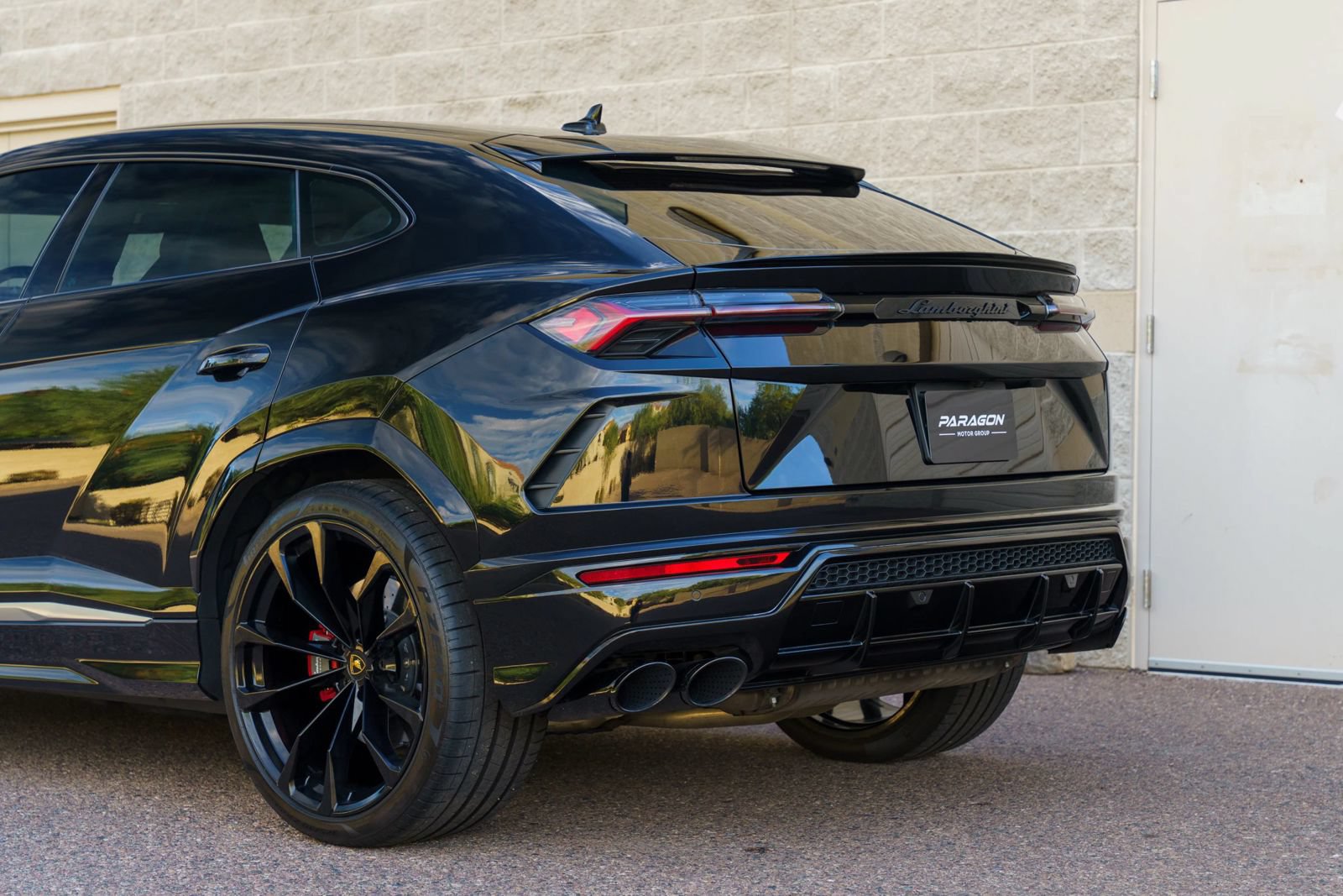 Used 2021 Lamborghini Urus AWD/4WD image 41