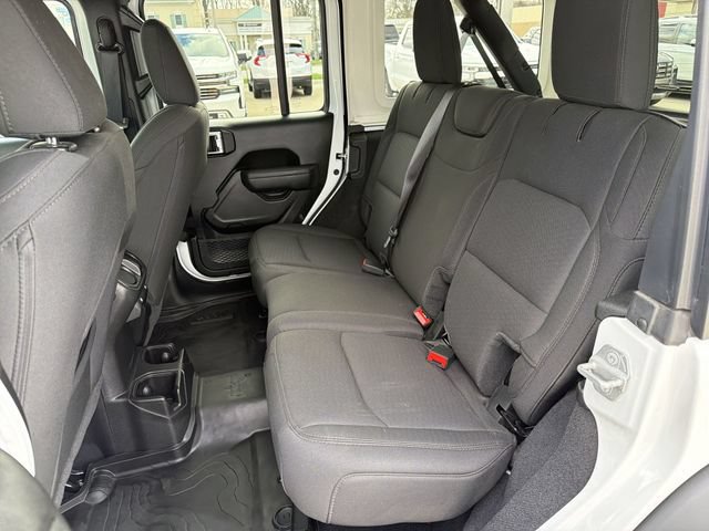 Used 2022 Jeep Wrangler Unlimited Sport AWD/4WD image 23