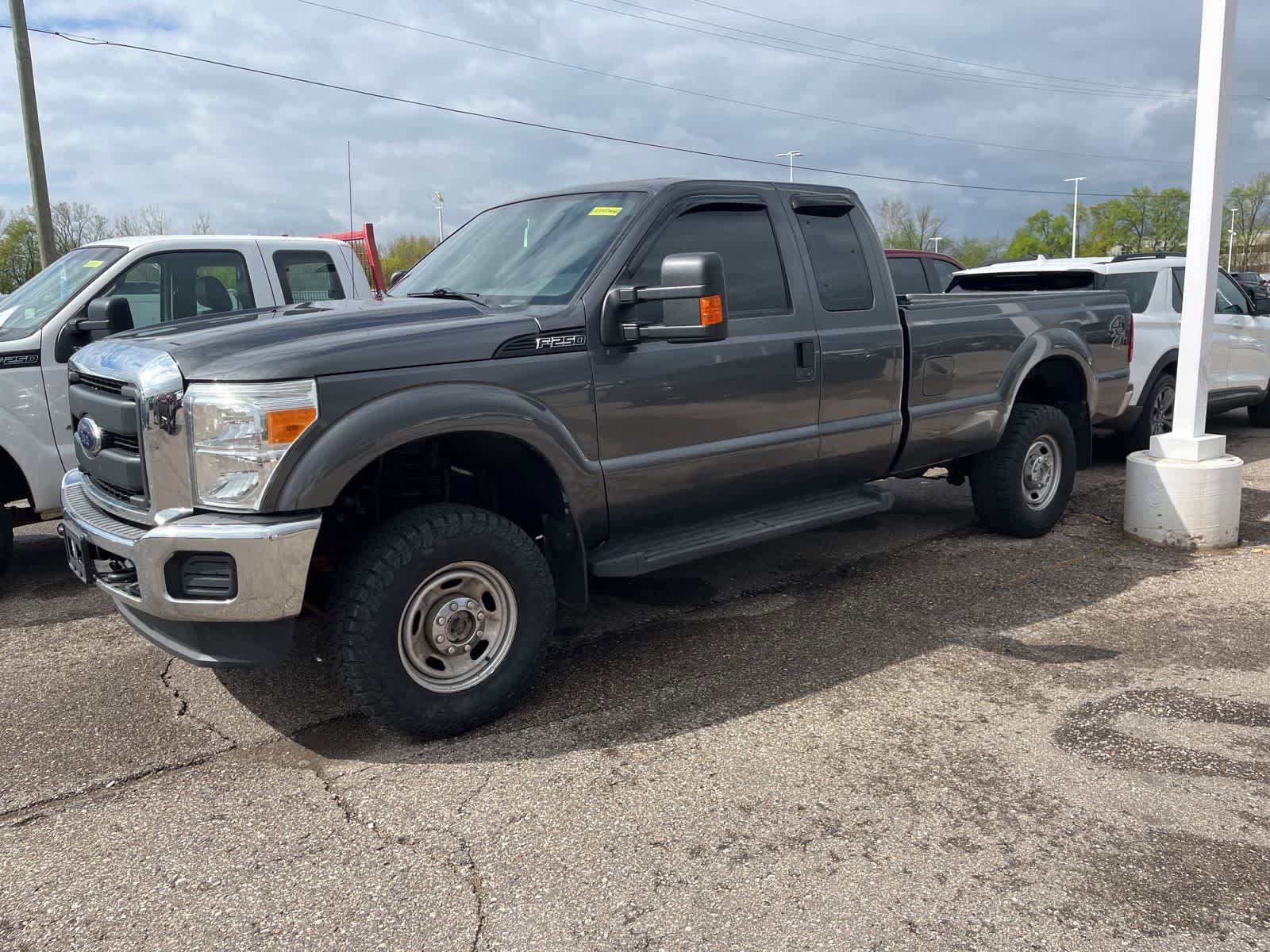 Used 2015 Ford F250 XL w/ XL Appearance Package AWD/4WD image 5