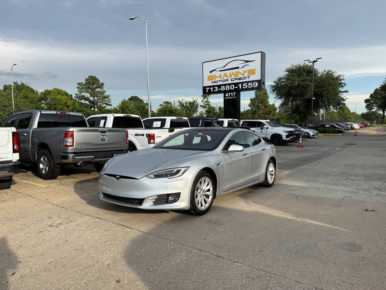 Used 2017 Tesla Model S 60 RWD image 45