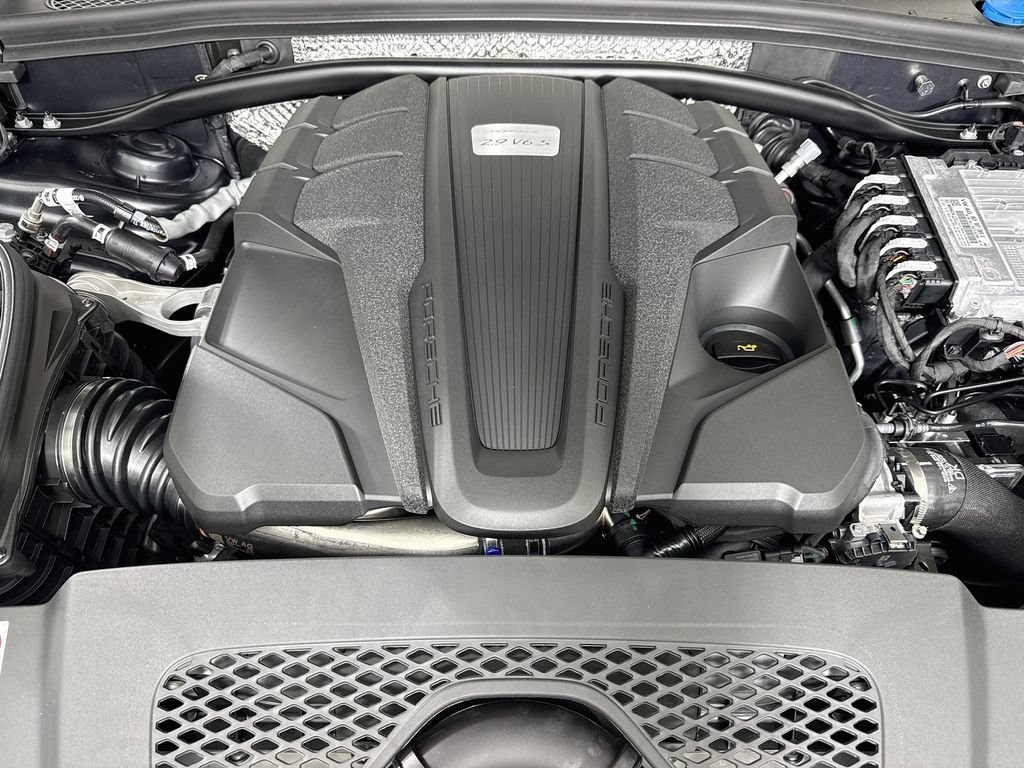 New 2026 Porsche Macan S AWD/4WD image 32