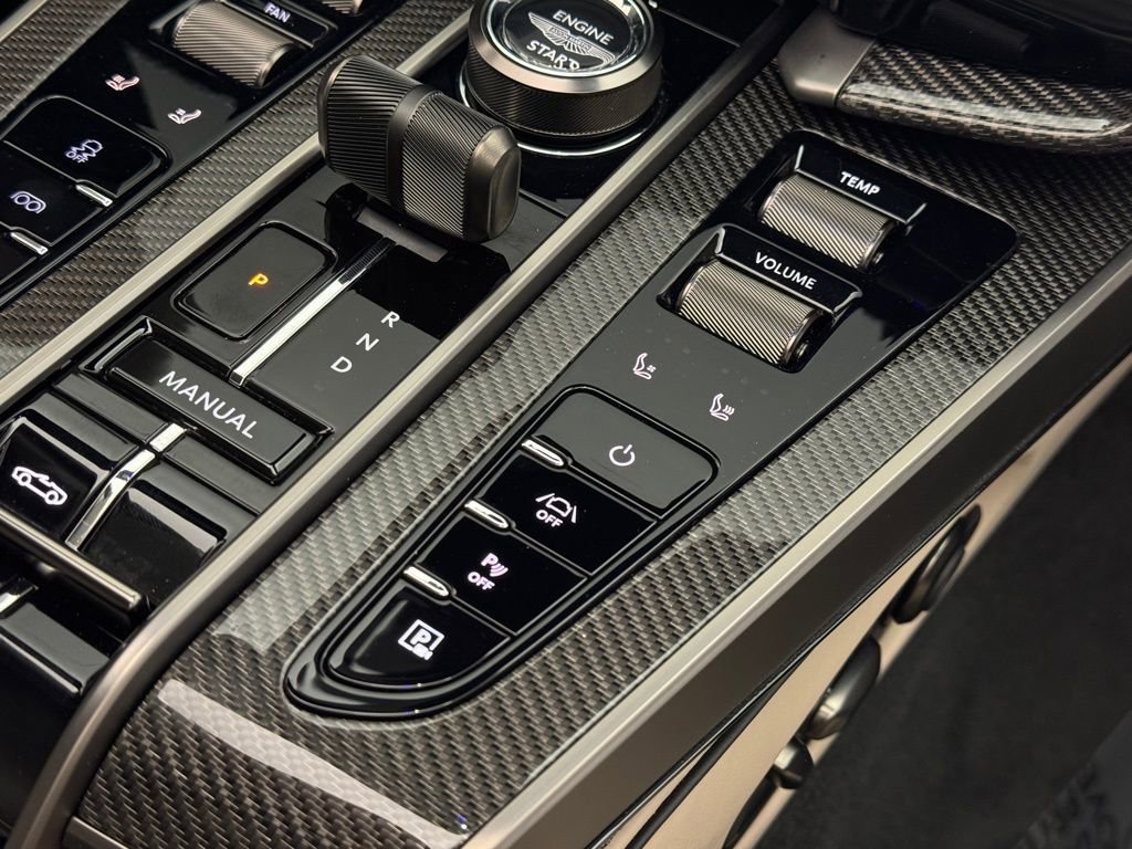 New 2026 Aston Martin Vanquish Convertible image 34