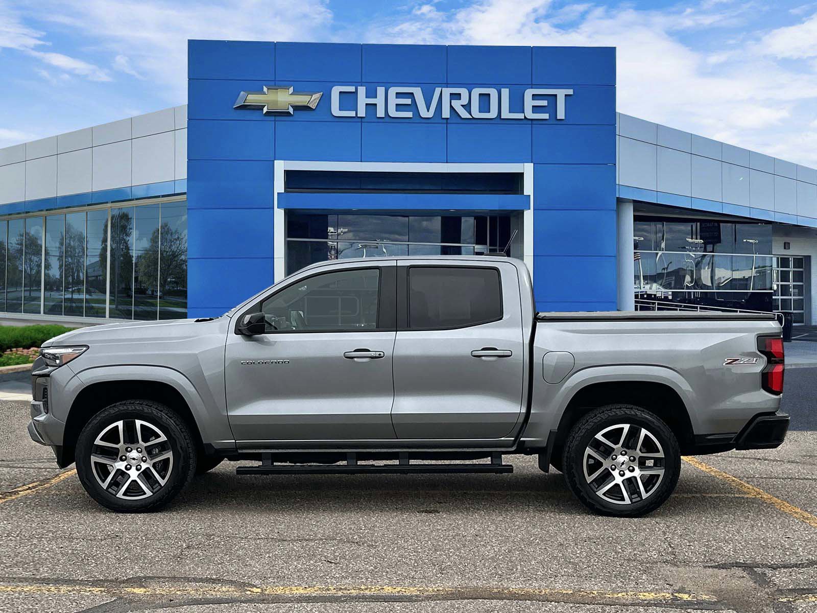 Certified 2023 Chevrolet Colorado Z71 w/ Z71 Convenience Package 2 image 2