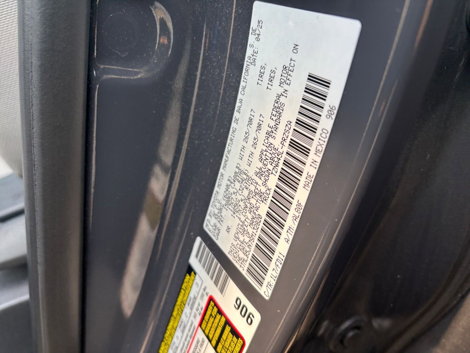 Used 2025 Toyota Tacoma SR image 28