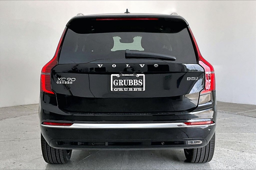 New 2026 Volvo XC90 B5 Plus AWD/4WD image 5