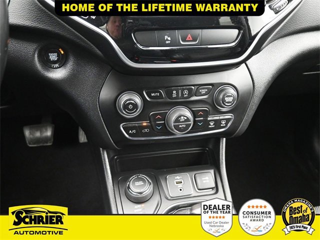 Used 2019 Jeep Cherokee Limited image 26