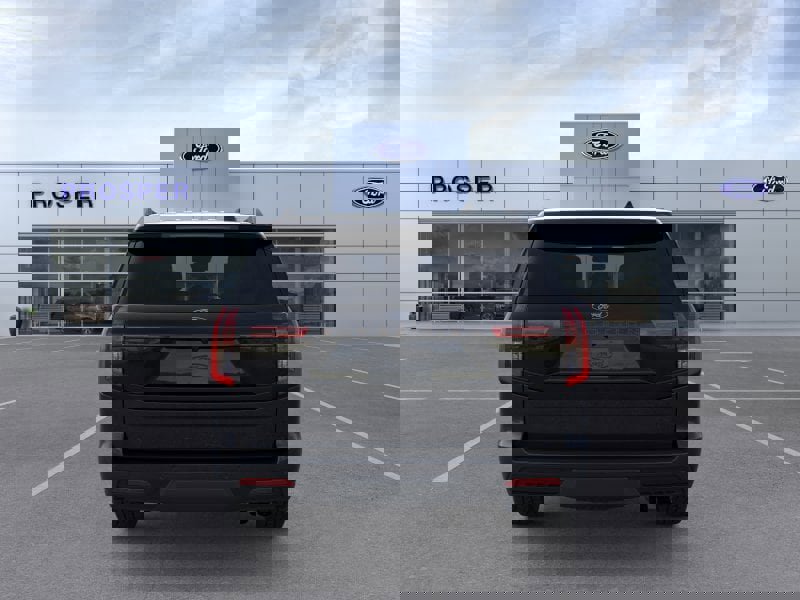 New 2026 Ford Expedition Tremor image 5