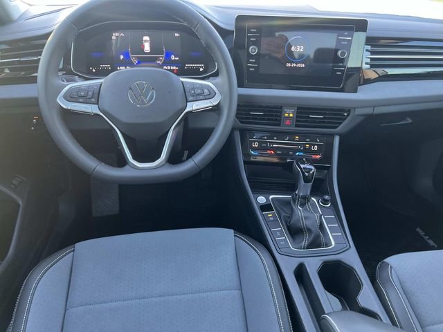 New 2026 Volkswagen Jetta SE FWD image 25