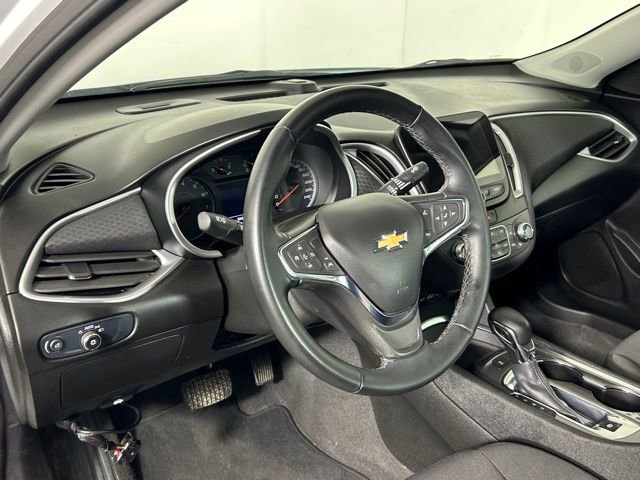 Used 2024 Chevrolet Malibu LT w/ Sport Edition FWD image 18