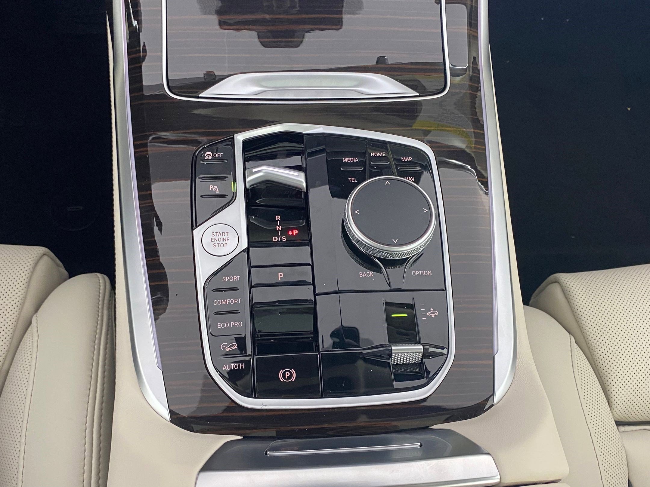 New 2026 BMW X7 xDrive40i image 25