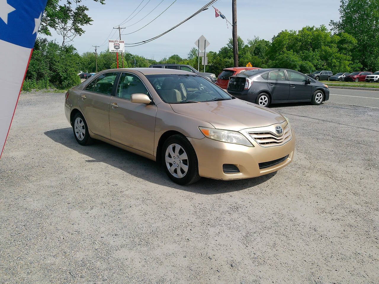 Used 2010 Toyota Camry LE FWD image 8