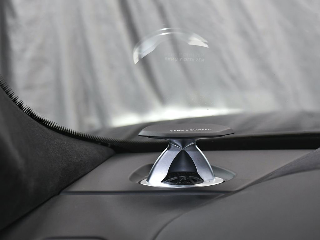 Used 2022 Lamborghini Urus AWD/4WD image 39