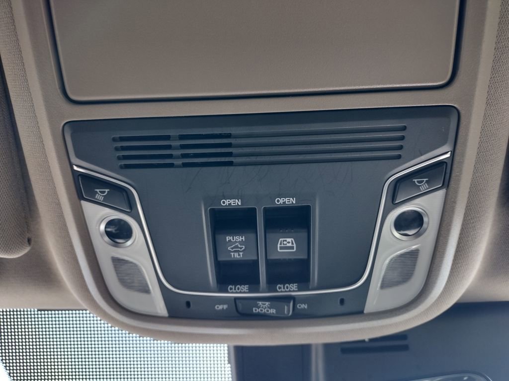 Used 2023 Honda Ridgeline RTL-E image 32